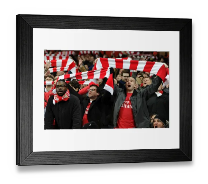 Framed Print : Disappointment at the Emirates: Arsenal 1-2 Manchester United (2012) Framed Print : Disappointment at the Emirates: Arsenal 1-2 Manchester United (2012)