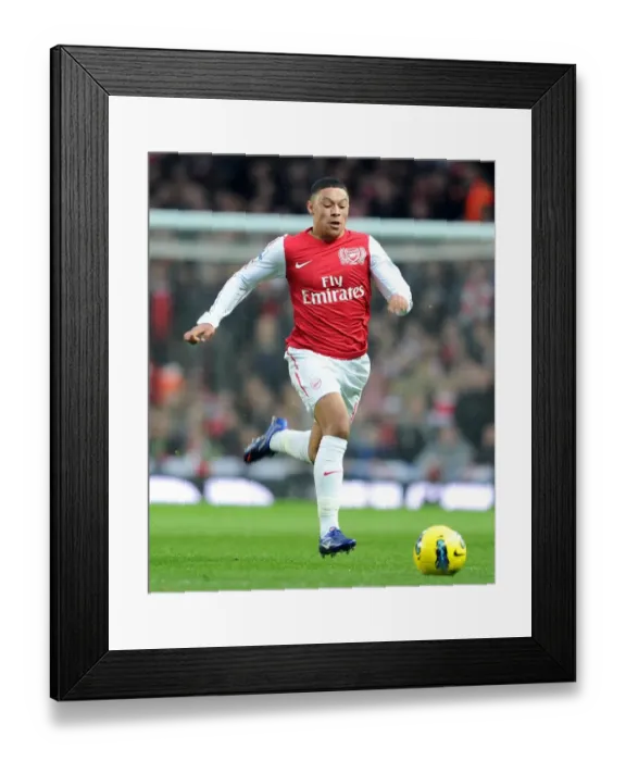 Framed Print : Alex Oxlade-Chamberlain in Action: Arsenal vs Manchester United, Premier League 2011-12