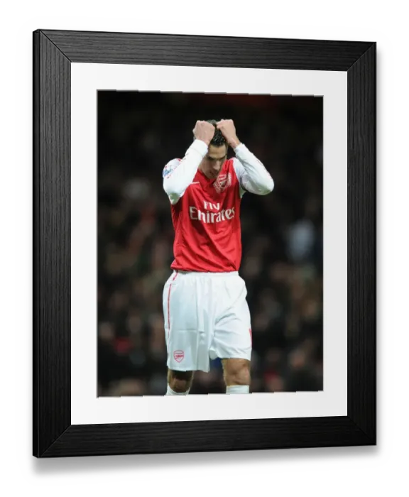 Framed Print : Robin van Persie in Action: Arsenal vs Manchester United, Premier League 2011-12