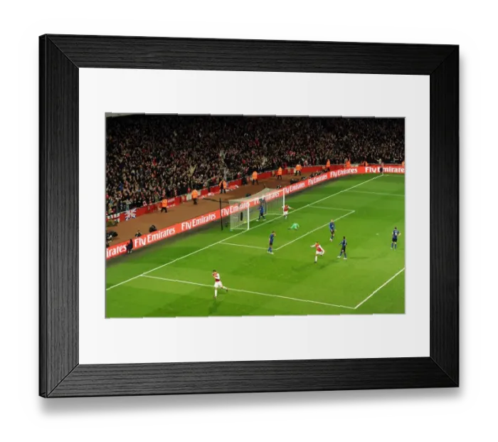 Framed Print : Robin van Persie's Dramatic Goal: Arsenal vs Manchester United, Premier League 2011-12