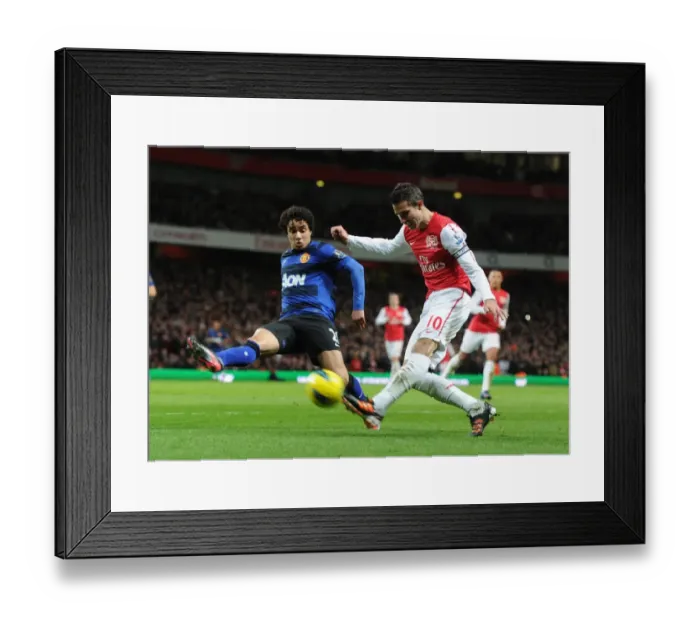 Framed Print : Arsenal vs Manchester United: Clash of the Titans - Robin van Persie vs Rafael, Premier League 2011-12 Framed Print : Arsenal vs Manchester United: Clash of the Titans - Robin van Persie vs Rafael, Premier League 2011-12