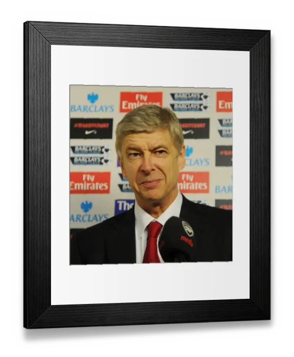 Framed Print : Arsene Wenger before Arsenal vs Manchester United, Premier League 2011-12