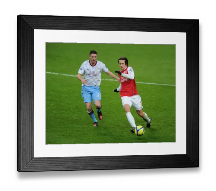Framed Print : Arsenal's Rosicky Evades Keane Pressure in FA Cup Clash Framed Print : Arsenal's Rosicky Evades Keane Pressure in FA Cup Clash