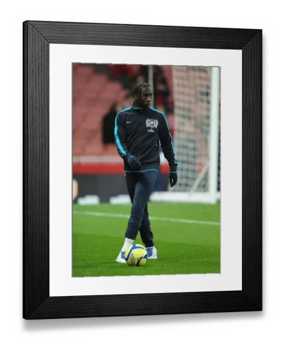 Framed Print : Bacary Sagna (Arsenal). Arsenal 3: 2 Aston Villa. FA Cup 4th Round. Emirates Stadium, 29  /  1  /  12