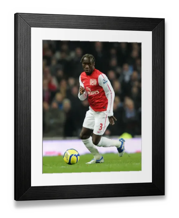 Framed Print : Bacary Sagna: In Action for Arsenal against Aston Villa, FA Cup 2011-12 Framed Print : Bacary Sagna: In Action for Arsenal against Aston Villa, FA Cup 2011-12