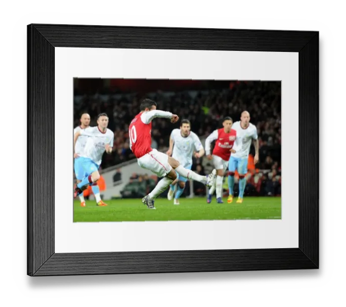 Framed Print : Robin van Persie Scores the Penalty: Arsenal's FA Cup Victory over Aston Villa, 2012