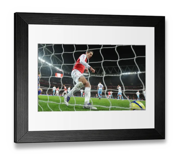 Framed Print : Robin van Persie Scores Penalty Goal: Arsenal vs Aston Villa, FA Cup 2011-12 Framed Print : Robin van Persie Scores Penalty Goal: Arsenal vs Aston Villa, FA Cup 2011-12