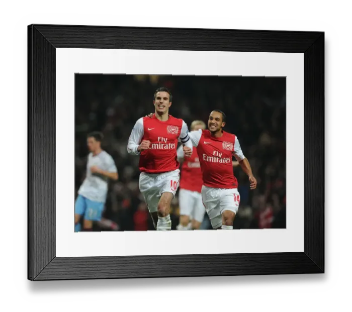 Framed Print : Arsenal's Van Persie and Walcott Celebrate FA Cup Goals Against Aston Villa