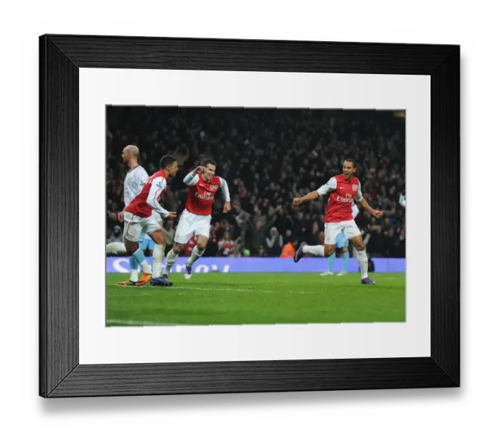 Framed Print : Arsenal's Walcott, van Persie, and Oxlade-Chamberlain Celebrate Goals against Aston Villa in FA Cup