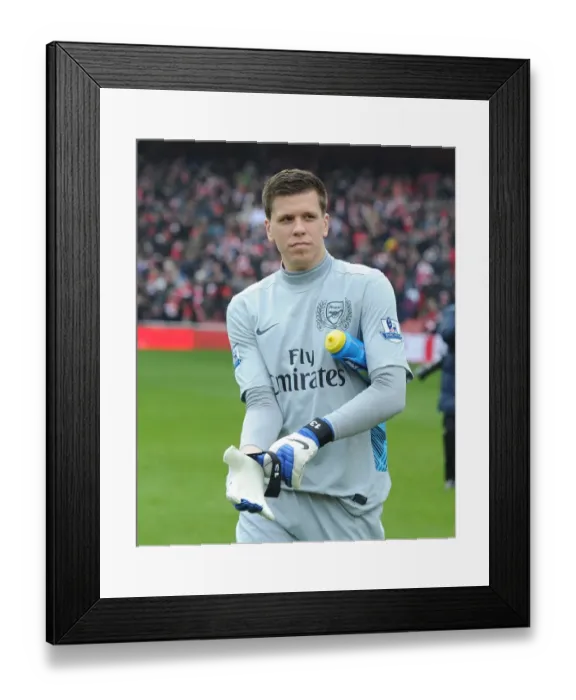 Framed Print : Arsenal FC: Wojciech Szczesny - Arsenal v Blackburn Rovers, Premier League 2011-12