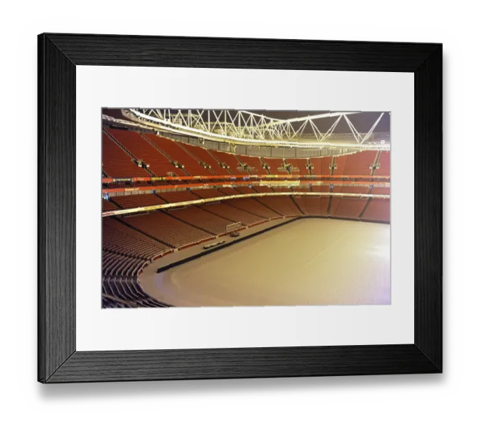 Framed Print : Snowy Battle at Emirates: Arsenal vs. Blackburn Rovers