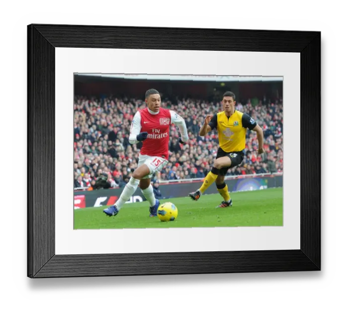 Framed Print : Alex Oxlade-Chamberlain (Arsenal) Jason Lowe (Rovers). Arsenal 7: 1 Blackburn Rovers