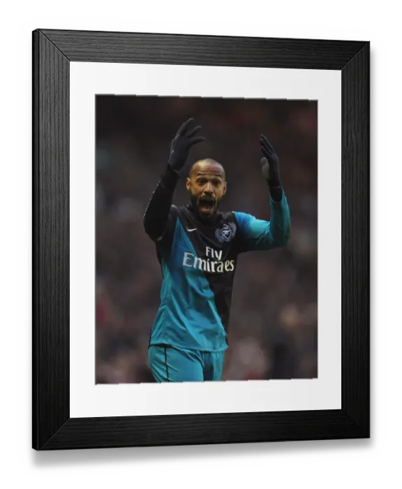 Framed Print : Thierry Henry Leads Arsenal to Glory: 2-1 Premier League Victory over Sunderland Framed Print : Thierry Henry Leads Arsenal to Glory: 2-1 Premier League Victory over Sunderland