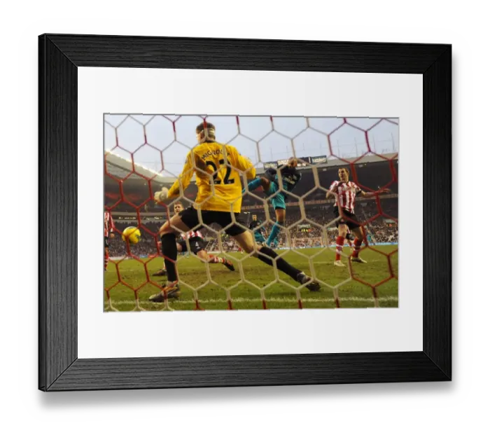 Framed Print : Thierry Henry Scores Arsenal's Second Goal Against Sunderland in Premier League: 11 / 2 / 12 (2-1)