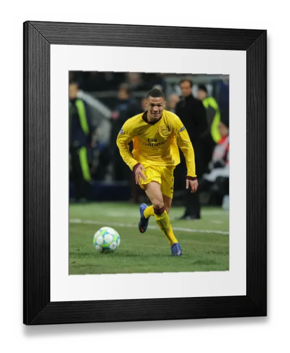 Framed Print : Arsenal's Kieran Gibbs in Action against AC Milan in the 2011-12 UEFA Champions League Framed Print : Arsenal's Kieran Gibbs in Action against AC Milan in the 2011-12 UEFA Champions League