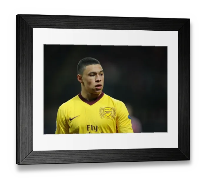 Framed Print : Alex Oxlade-Chamberlain in Action: Arsenal vs AC Milan, UEFA Champions League 2011-12 Framed Print : Alex Oxlade-Chamberlain in Action: Arsenal vs AC Milan, UEFA Champions League 2011-12