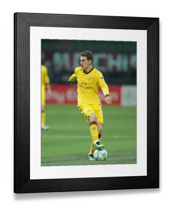Framed Print : Aaron Ramsey in Action: Arsenal vs. AC Milan, UEFA Champions League 2012