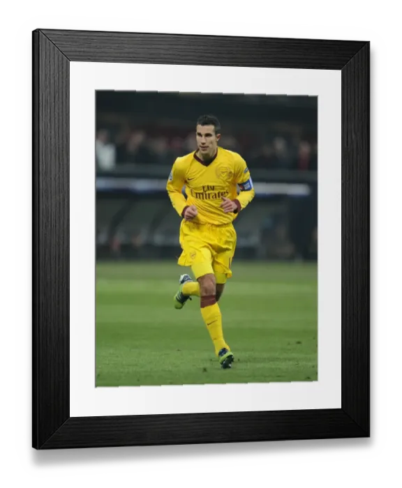 Framed Print : Robin van Persie in Action: Arsenal vs AC Milan, UEFA Champions League 2011-12 Framed Print : Robin van Persie in Action: Arsenal vs AC Milan, UEFA Champions League 2011-12