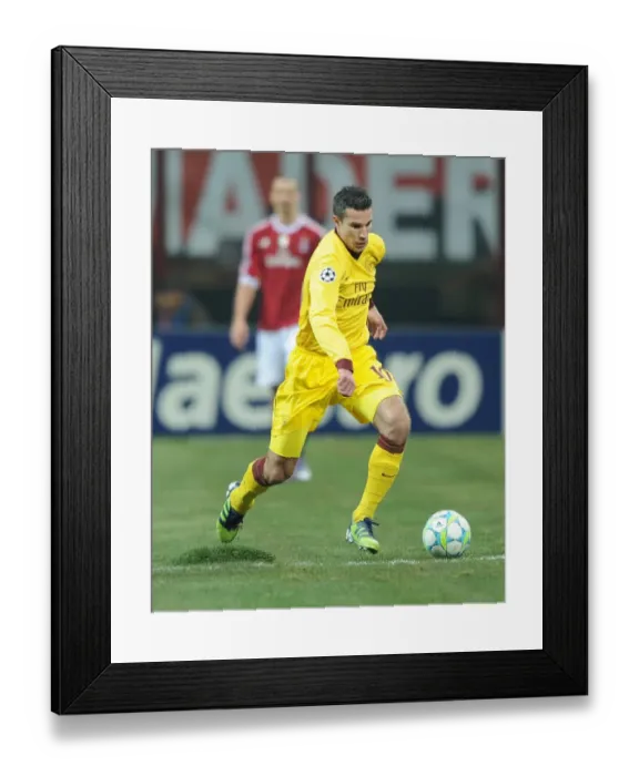 Framed Print : Robin van Persie Battles Uneven Turf in AC Milan vs. Arsenal UEFA Champions League Clash Framed Print : Robin van Persie Battles Uneven Turf in AC Milan vs. Arsenal UEFA Champions League Clash