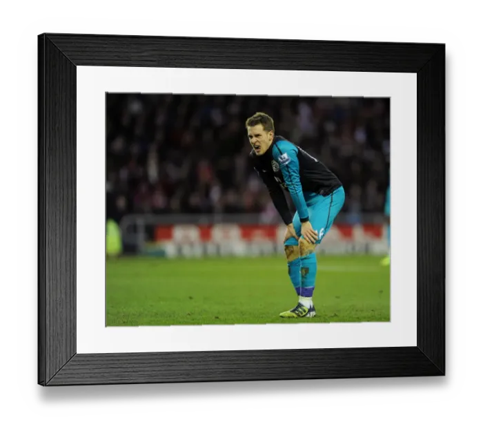 Framed Print : Aaron Ramsey (Arsenal). Sunderland 2: 0 Arsenal. FA Cup 5th Round. Stadium of Light