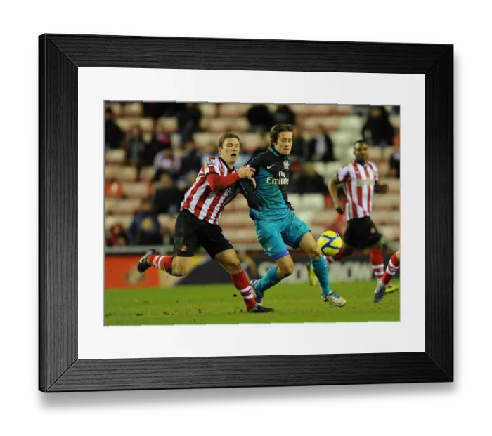 Framed Print : Rosicky vs Gardner: FA Cup Battle at Sunderland Framed Print : Rosicky vs Gardner: FA Cup Battle at Sunderland