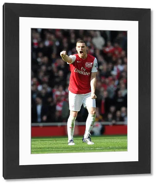 Thomas Vermaelen in Action: Arsenal vs. Tottenham, Premier League 2011-12