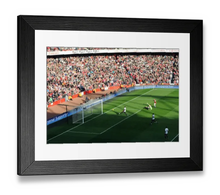 Framed Print : Theo Walcott's Historic Rivalry-Defying Goal for Arsenal Against Tottenham (2012)
