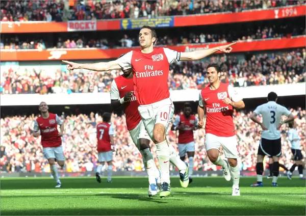 Robin van Persie's Double: Thrilling Arsenal Victory Over Tottenham in the Premier League, 2012