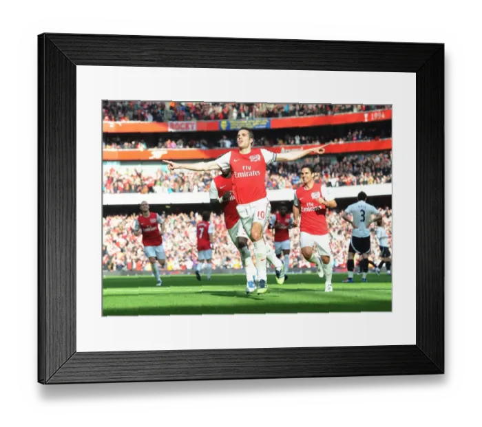 Framed Print : Robin van Persie's Double: Thrilling Arsenal Victory Over Tottenham in the Premier League, 2012