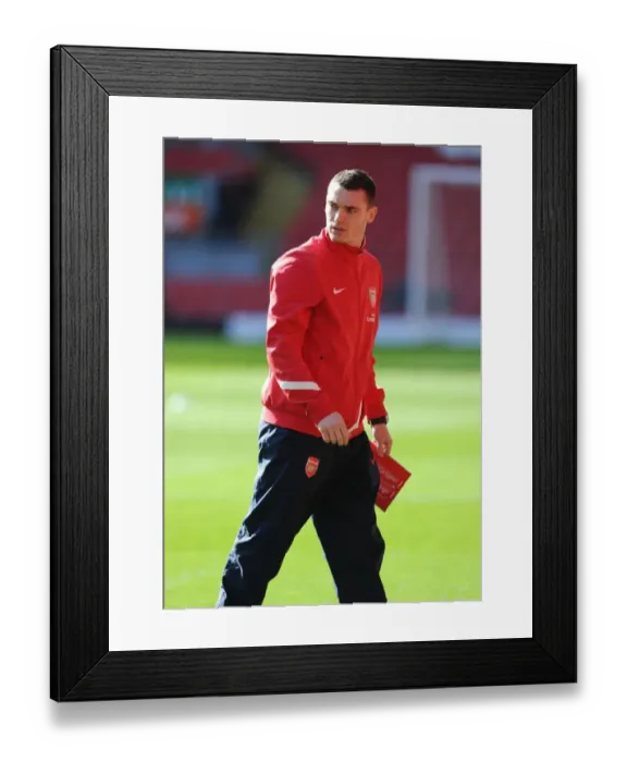Framed Print : Thomas Vermaelen: Arsenal's Defensive Wall at Anfield, 2012 (Liverpool v Arsenal)