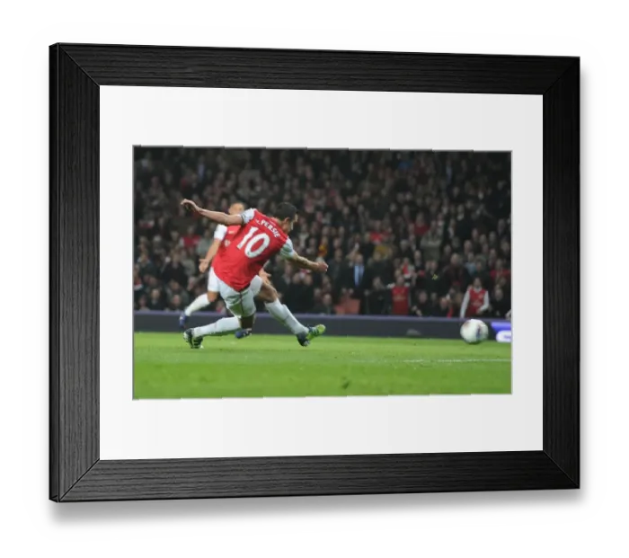 Framed Print : Robin van Persie Scores Stunner: Arsenal vs. Newcastle United, Premier League 2011-12 Framed Print : Robin van Persie Scores Stunner: Arsenal vs. Newcastle United, Premier League 2011-12