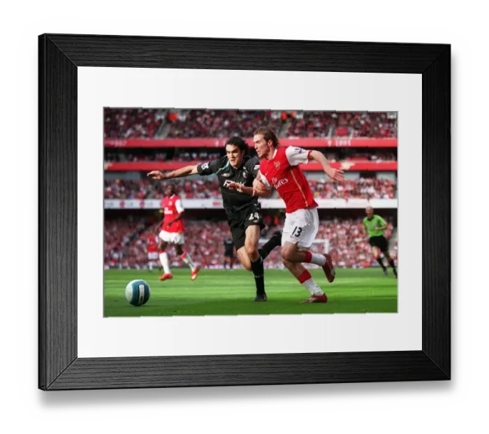 Framed Print : Alex Hleb (Arsenal) Joey O Brien (Bolton)