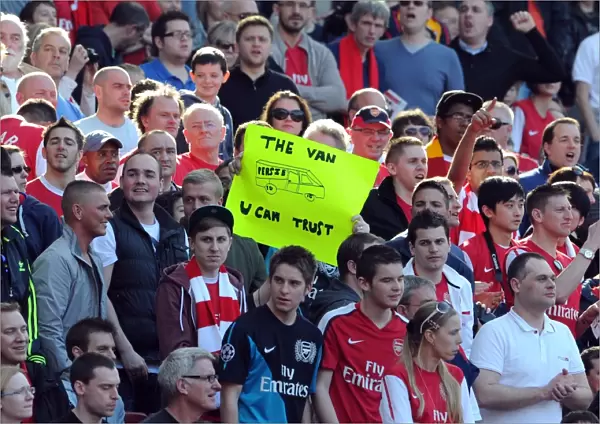 Arsenal fans with Robin van Persie banner. Arsenal 3: 0 Aston Villa. Barclays Premier League