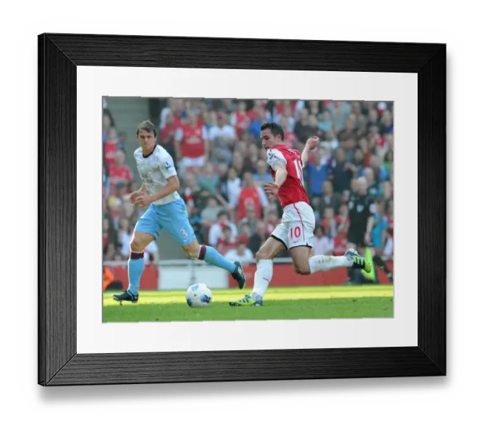 Framed Print : Robin van Persie's Dramatic Goal: Arsenal 3 - 0 Aston Villa, Barclays Premier League Framed Print : Robin van Persie's Dramatic Goal: Arsenal 3 - 0 Aston Villa, Barclays Premier League