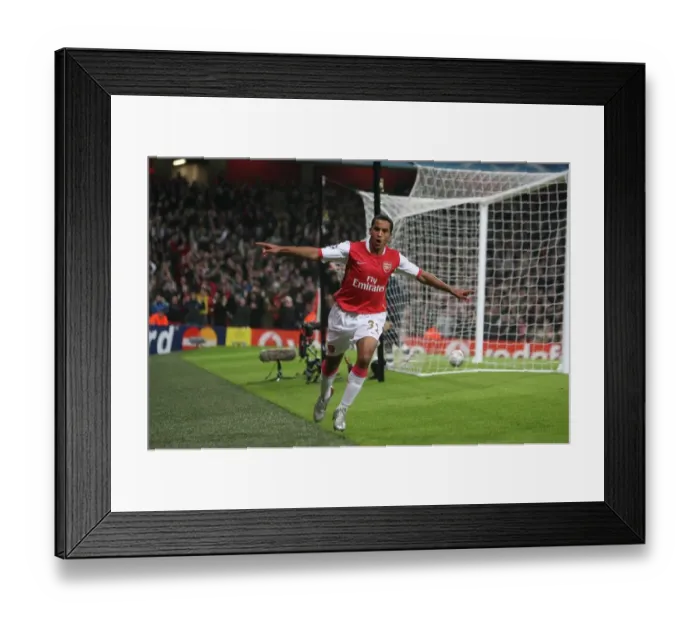 Framed Print : Theo Walcott celebrates scoring his 2nd goal, Arsenals 5th Framed Print : Theo Walcott celebrates scoring his 2nd goal, Arsenals 5th