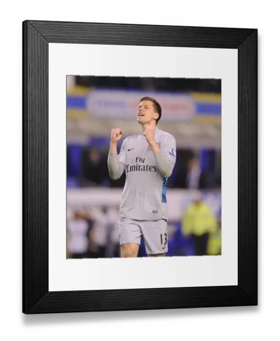 Framed Print : Celebrating the Win: Wojciech Szczesny's Triumphant Moment at Goodison Park (Everton vs Arsenal, Premier League 2011-12)