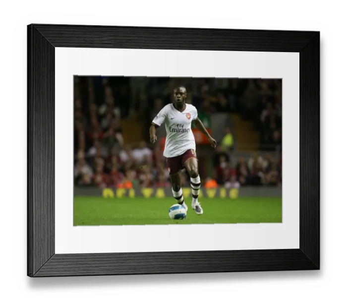 Framed Print : William Gallas: The Battle at Anfield - Arsenal vs Liverpool, 2007