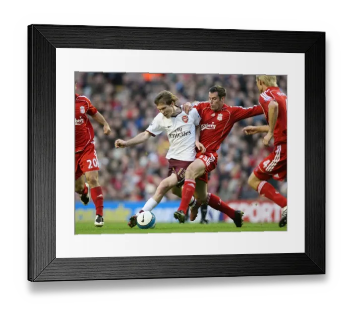 Framed Print : Alex Hleb (Arsenal) Jamie Carragher (Liverpool) Framed Print : Alex Hleb (Arsenal) Jamie Carragher (Liverpool)