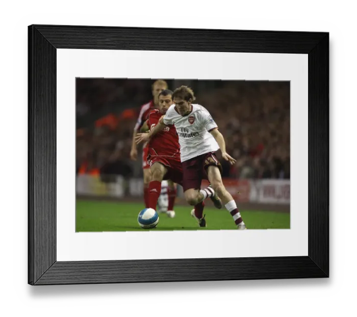 Framed Print : Alex Hleb (Arsenal) Javier Mascherano (Liverpool) Framed Print : Alex Hleb (Arsenal) Javier Mascherano (Liverpool)