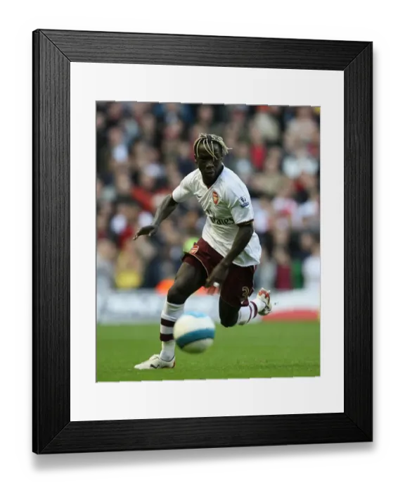 Framed Print : Bacary Sagna in Action: Liverpool vs Arsenal, Barclays Premier League, 2022 Framed Print : Bacary Sagna in Action: Liverpool vs Arsenal, Barclays Premier League, 2022