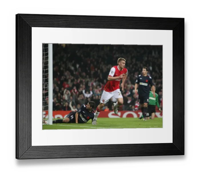 Framed Print : Nicklas Bendtner celebrates scoring Arsenals 7th goal