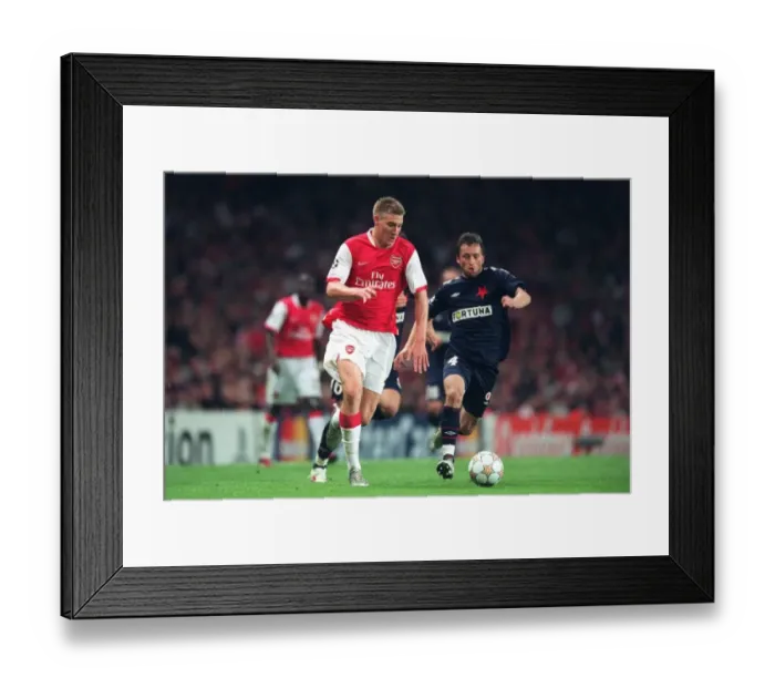 Framed Print : Nicklas Bendtner (Arsenal) David Hubacek (Slavia) Framed Print : Nicklas Bendtner (Arsenal) David Hubacek (Slavia)