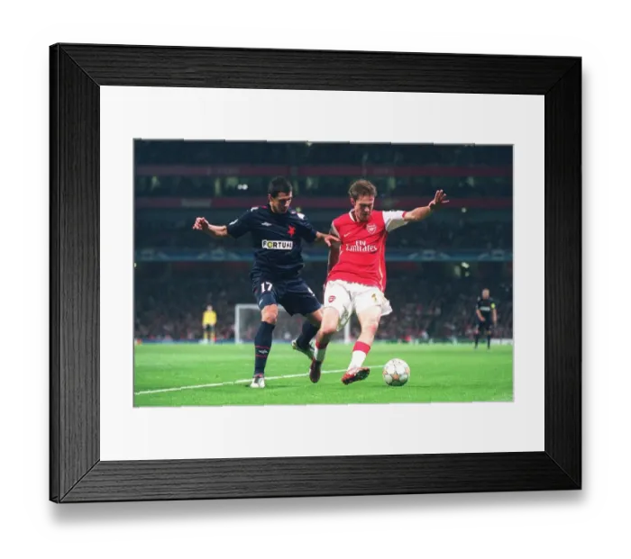 Framed Print : Alex Hleb (Arsenal) Marek Suchy (Slavia) Framed Print : Alex Hleb (Arsenal) Marek Suchy (Slavia)