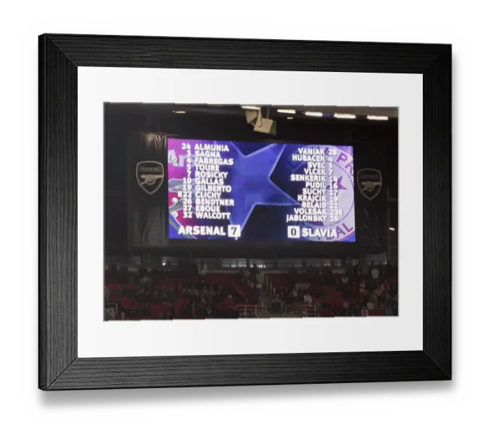 Framed Print : The scoreboard with the full time result Framed Print : The scoreboard with the full time result