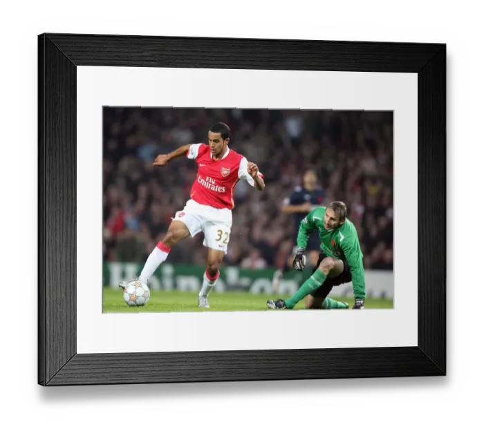 Framed Print : Theo Walcott's First: Arsenal's Third Goal vs. Slavia Prague (7-0) in Champions League
