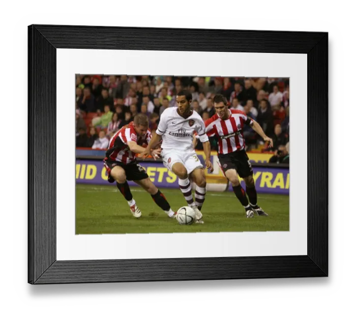 Framed Print : Theo Walcott (Arsenal) Chris Armstrong and Chris Morgan (Sheff)