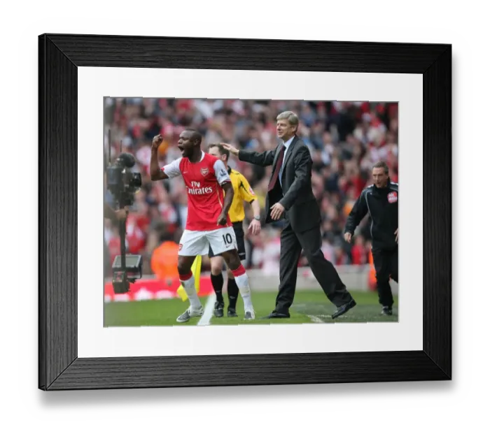 Framed Print : Unforgettable Moment: Gallas's Goal Celebration with Wenger (Arsenal vs. Manchester United, 2007)