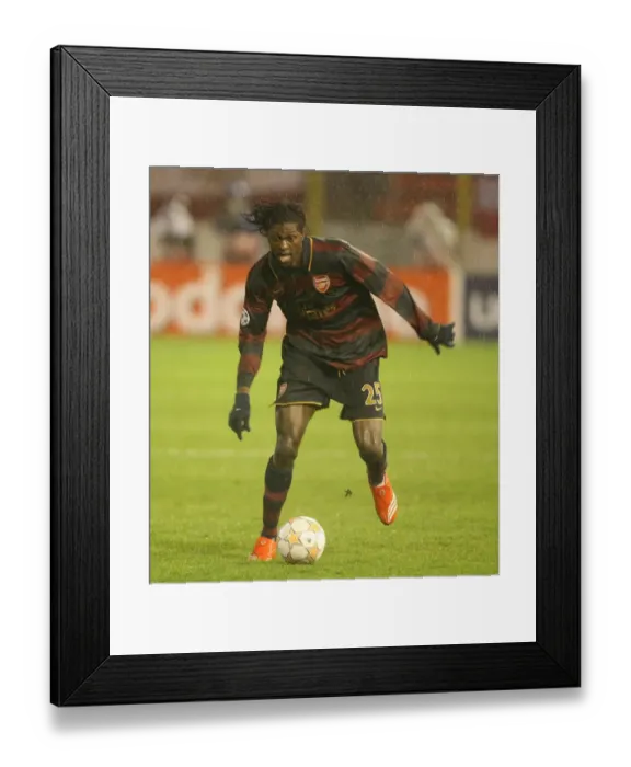 Framed Print : Emmanuel Adebayor in Action for Arsenal against Slavia Prague, UEFA Champions League, Group H, 7 / 11 / 2007 Framed Print : Emmanuel Adebayor in Action for Arsenal against Slavia Prague, UEFA Champions League, Group H, 7 / 11 / 2007