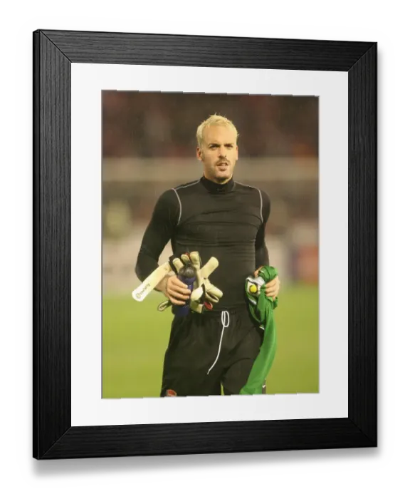 Framed Print : Manuel Almunia: The Unbeaten Hero in Arsenal's 0:0 Draw Against Slavia Prague, UEFA Champions League, Group H, 2007 Framed Print : Manuel Almunia: The Unbeaten Hero in Arsenal's 0:0 Draw Against Slavia Prague, UEFA Champions League, Group H, 2007