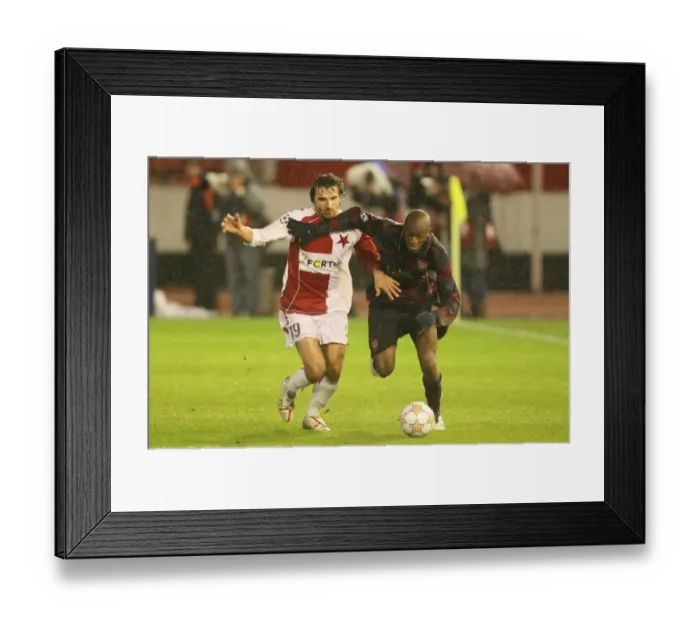 Framed Print : Abu Diaby (Arsenal) Matej Krajcik (Slavia Prague)